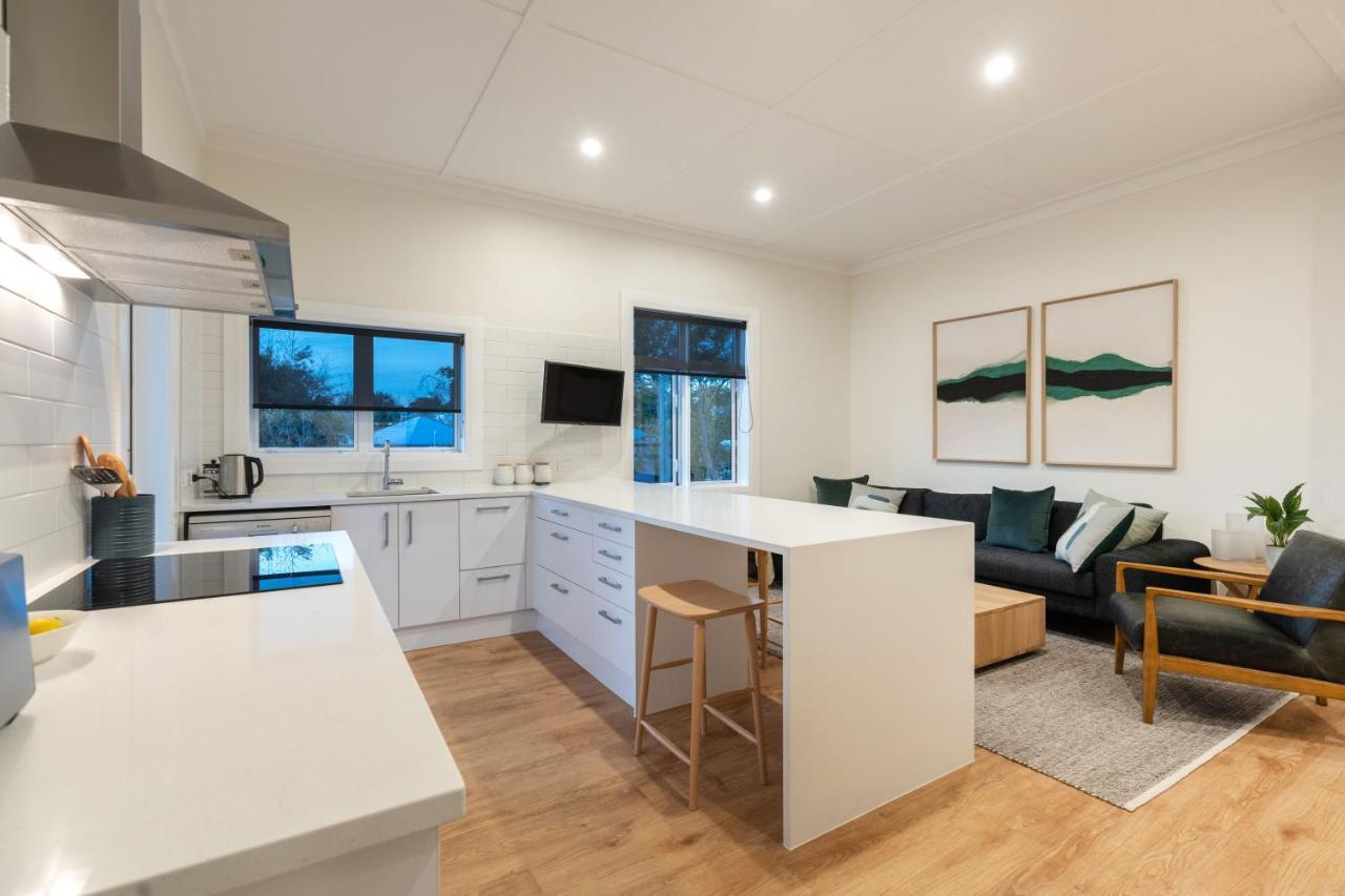 The Village Reserve Boutique Accomodation Auckland Esterno foto